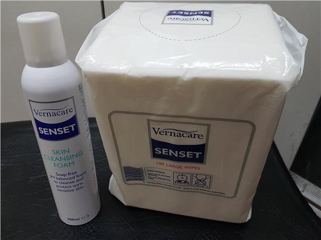 Incontinence Vernacare Senset 100 Large Dry Wipes Optional Skin Cleansing Foam Ebay