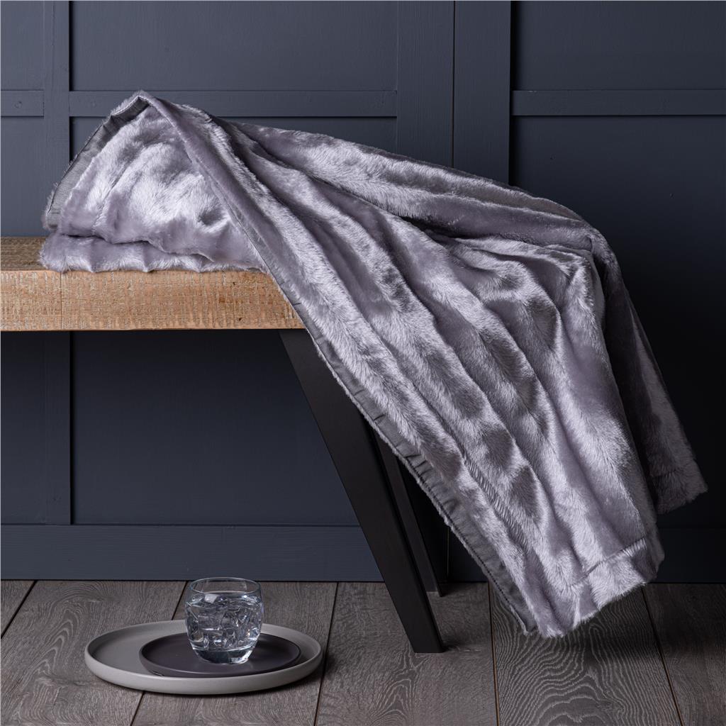Luxury Silver Grey Faux Fur Super Soft Bed Throw Blanket 150 Cm X 200 Cm Ebay Luxury Silver Grey Faux Fur Super Soft Bed Throw Blanket 150 Cm X 200 Cm Ebay