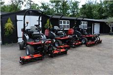 2010 CT2140 Triple Cylinder Ride on Mower 4WD, Same as Hayter, Choice of 5 