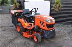 Kubota G23 dual glide ride on diesel mower with collector 2011