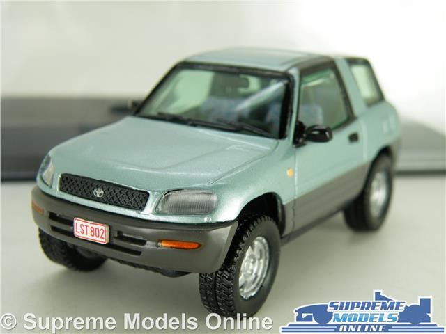 TOYOTA RAV4 MODEL CAR LIGHT GREEN 1:43 SCALE VITESSE V98015 MK1