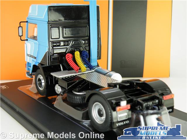 Volvo F12 1981 Noire/argent – IXO 1/43, Miniature Neuve