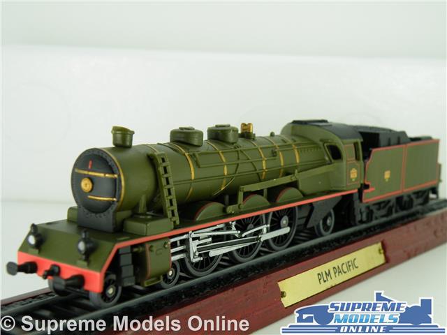 model steam engine train