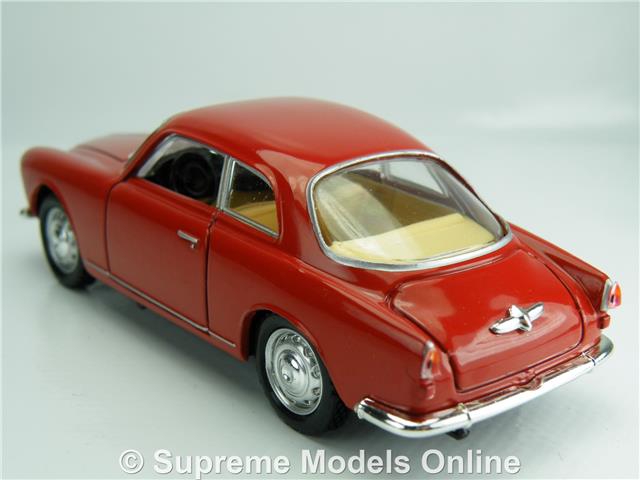 Solido Alfa Romeo Giulietta Sprint Coche Modelo 1:43 Tamaño Rojo Deportes T34Z