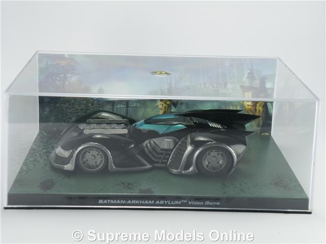 BATMOBILE BATMAN CAR MODEL #652 LENTICULAR 1:43 SIZE ANIMATED