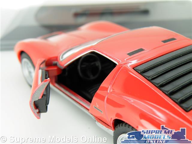 Supreme Models LAMBORGHINI MIURA P400 MODEL CAR 1971 1:34 SCALE RED DISPLAY CASE KINSMART K8