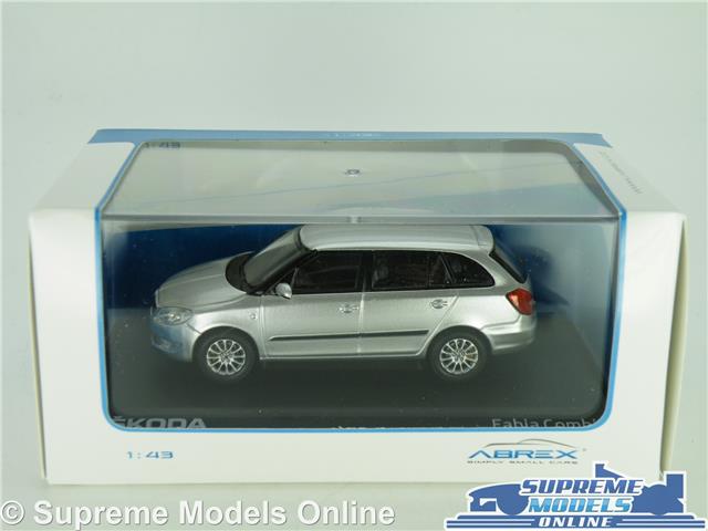 Škoda Fabia ② ミニカーセット 1/72 Amazon | ixo/イクソ シュコダ ファビア WRC 06 ラリー