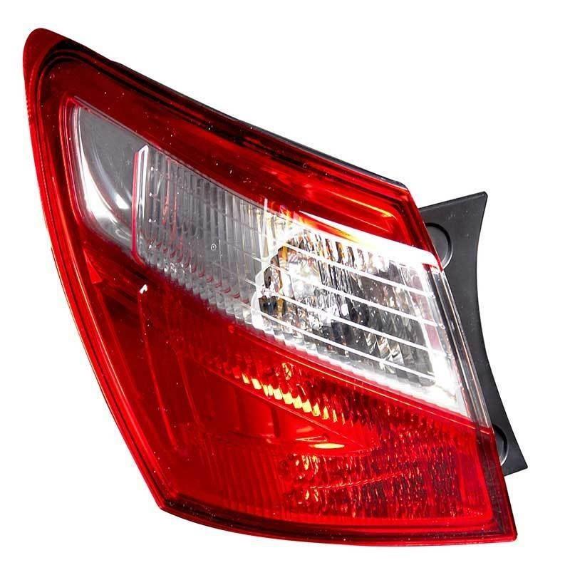 NISSAN QASHQAI 2010 2014 REAR LIGHT TAIL LIGHT OUTER PASSENGER SIDE